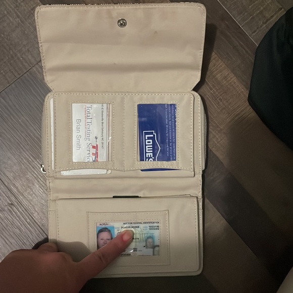 Plaid wallet - Picture 3 of 4